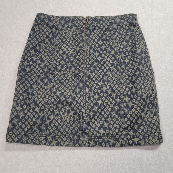 Free People Mini Skirt Size 10 Navy Blue Beige Floral Geometric Boho Twill - Picture 9 of 9